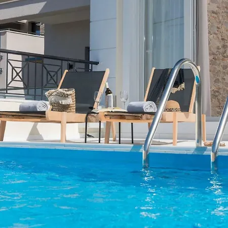 Arsenoi's Pool فيلة سكالا بوتامياس
